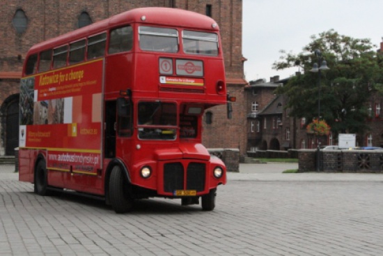 Piętrowy Londyński Autobus Wesele 