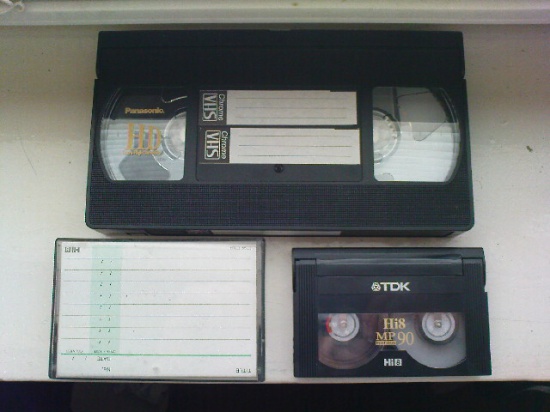 Uwaga! Przegrywanie kaset video VHS na płyty DVD-POLECAMY